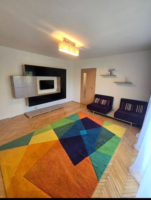 Apartament 3 camere - Complexul Studențesc