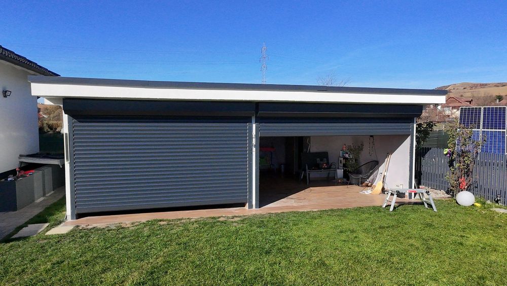 Rulouri exterioare.  Usi de garaj tip rulou.  Rulouri aluminiu.  Usii