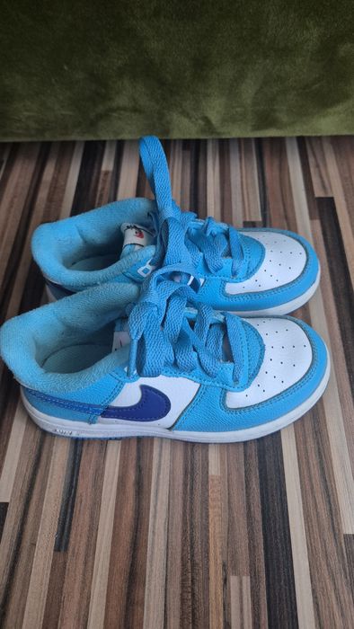 Adidasi Nike baieti marimea 27