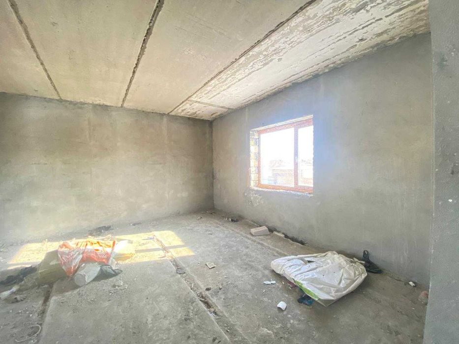 Срочно!!! Продам дом в три уровня.