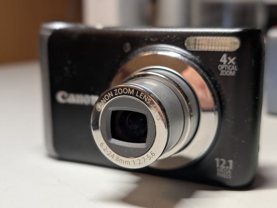 Apart Foto Canon SX 210 IS  Canon PowerShot 3150
