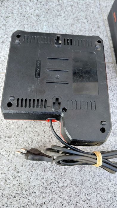 Hilti и Milwaukee Батерия и зарядни