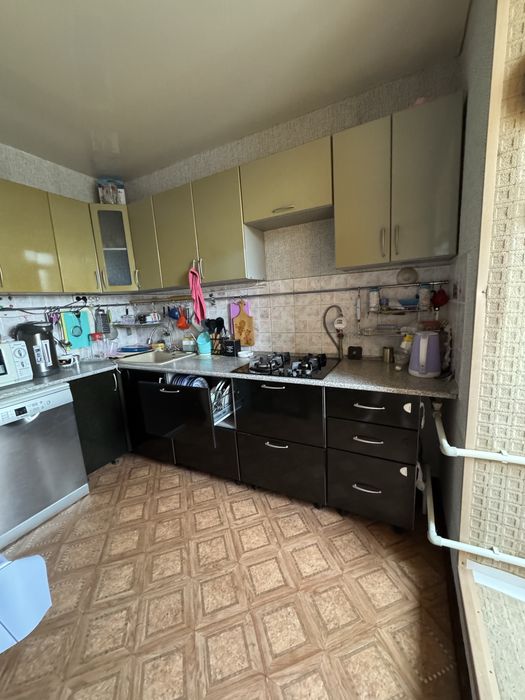 Продам кухню в нормальном состоянии