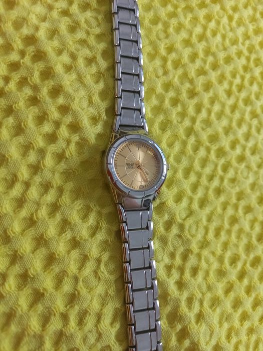 Часы женские Qmax