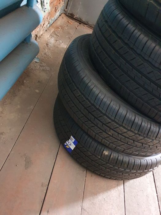 Продам автошины 235/65/17