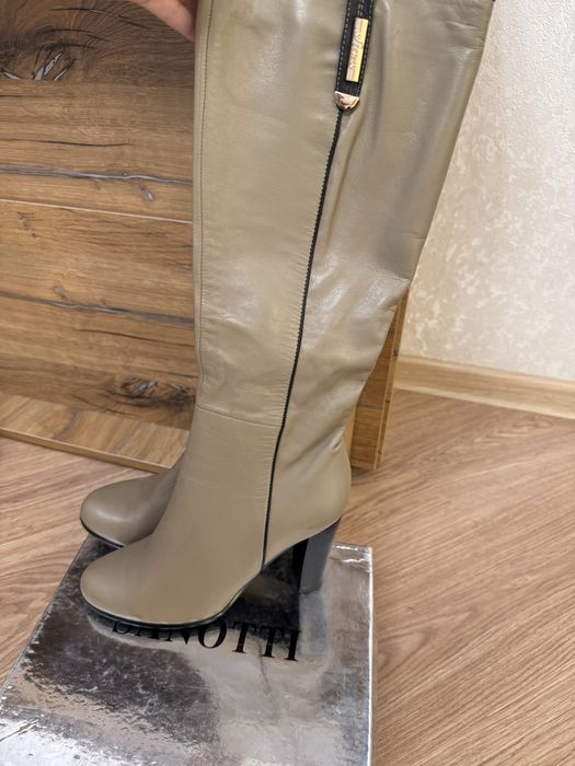 Продам новую женскую обувь ,размер 39-40