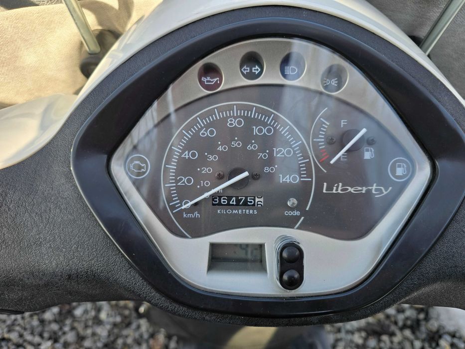 Scuter Piaggio Liberty Corporate 125i an 2022