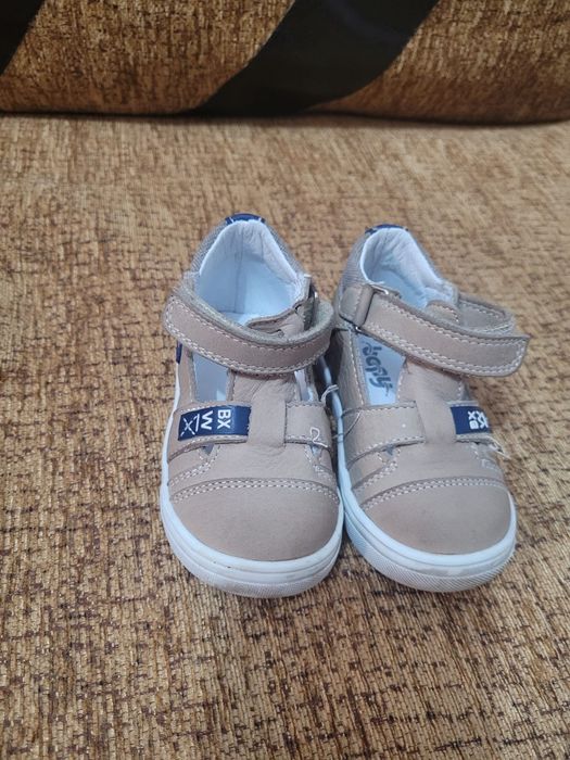 Papuci de piele naturala bebe Bopy nr.20