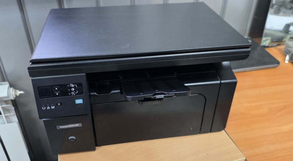 Продам принтер hp1132
