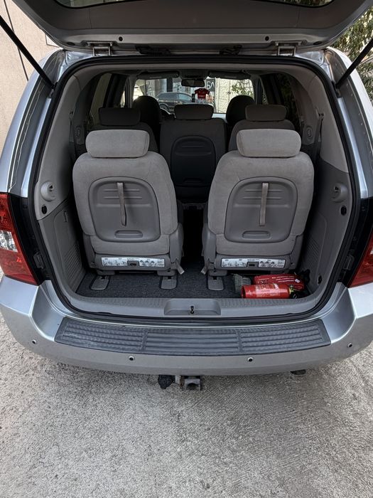 Kia Carnival 2006