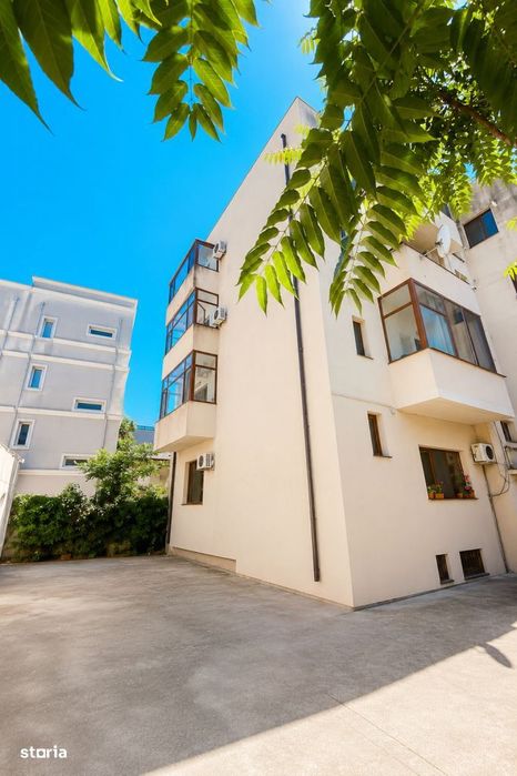 Vanzare apartament unic 2/3 camere 113 mp. Portul Tomis