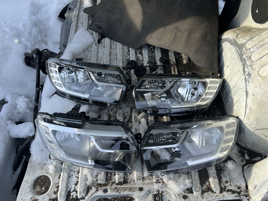 Far / Faruri Stanga / Dreapta Dacia Logan Sandero Mcv 2017 - 2020