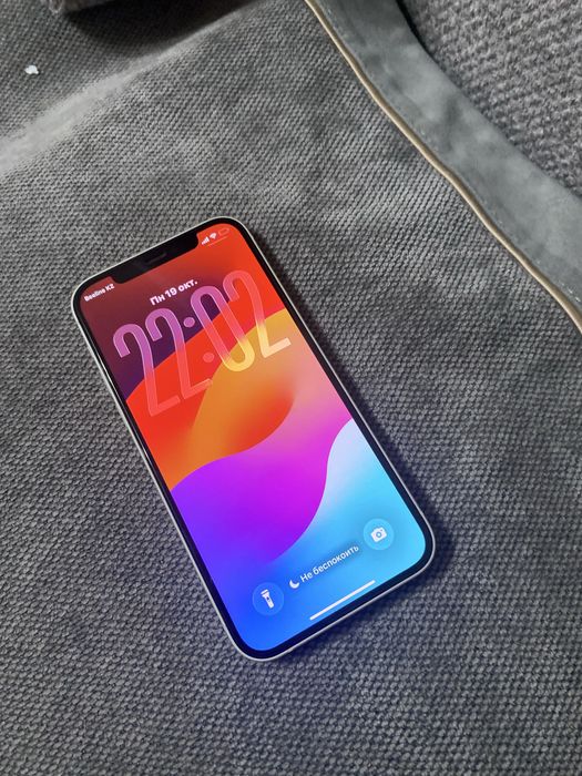 Продам iphone 12