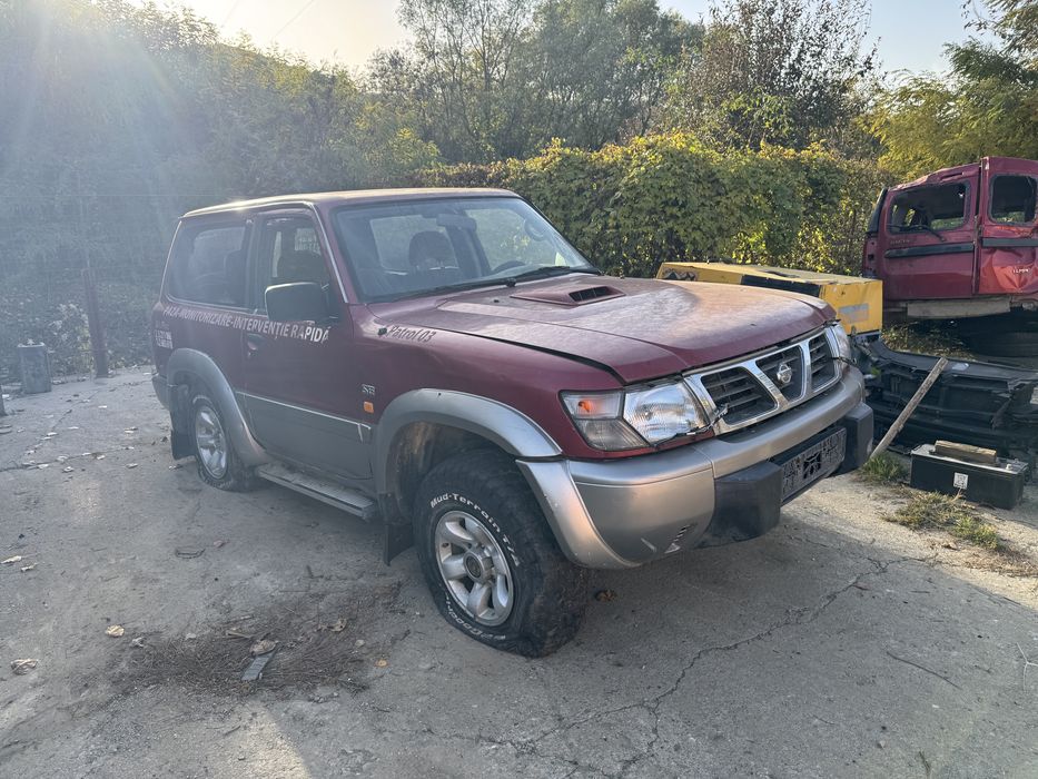 Dezmembrez Nissan Patrol Y61 2.8td scurt