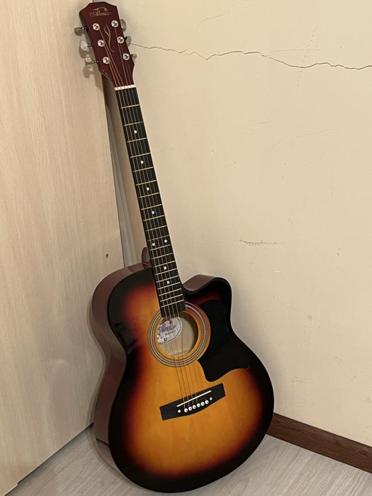 Продаю новую гитару