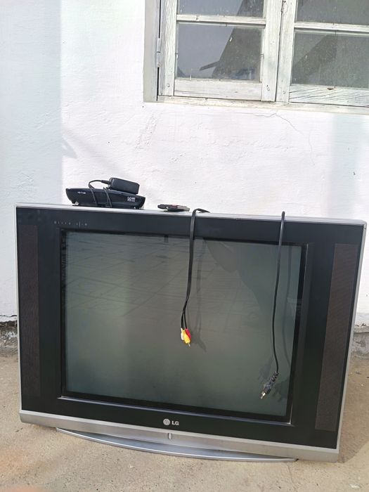 Tlevezor yaxshi kursatadi