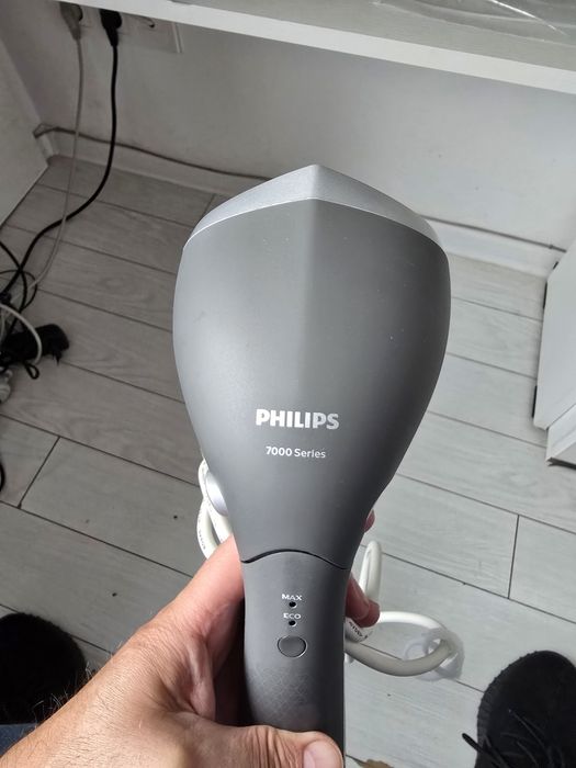 Apqrqt de călcat vertical Philips 7000
