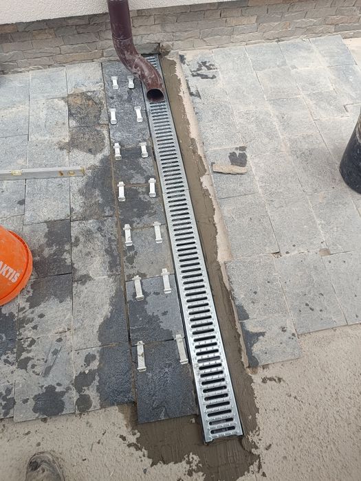 Лепене на камък и гранит