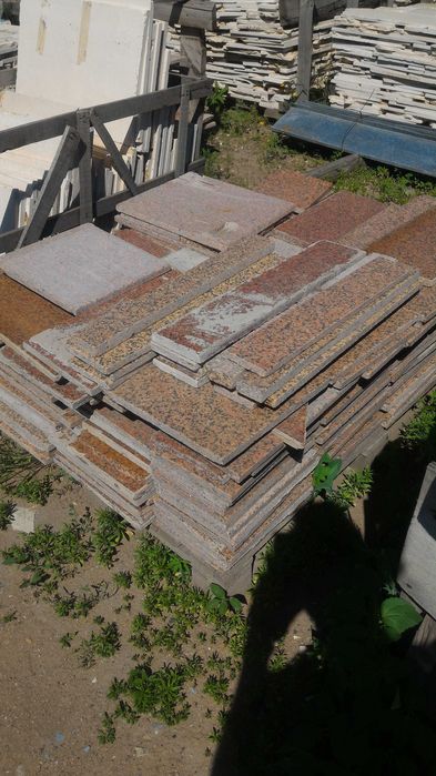 Бой плитки гранита Б/У