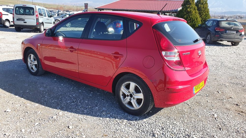 ХЮНДАЙ И-30 1.6 CRDI 2009 г НА ЧАСТИ .