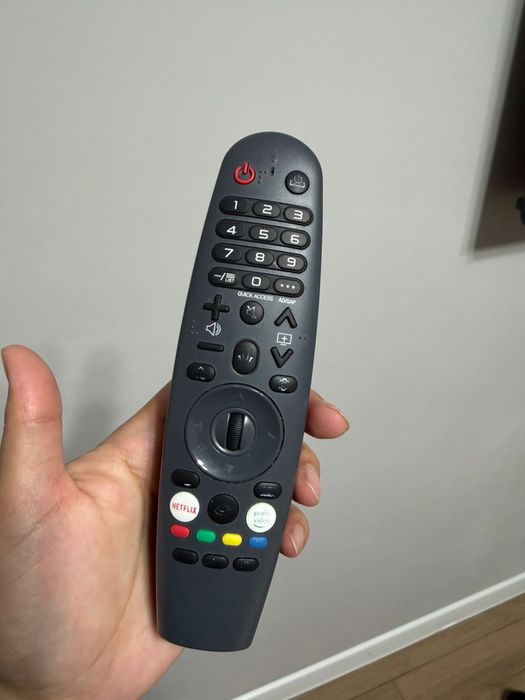 Телевизор LG 110 см smart tv