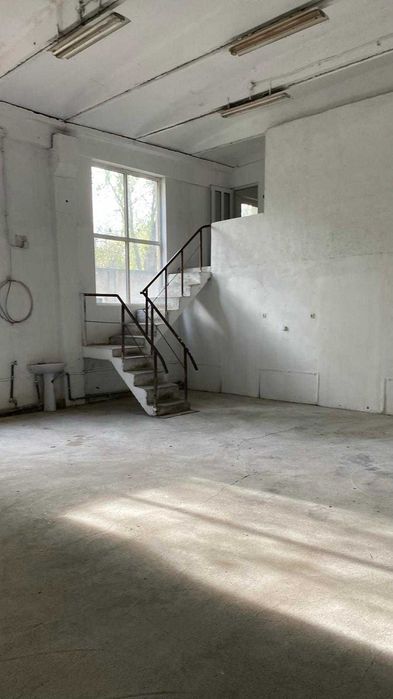 Inchirieri spatii comerciale birou depozit si spatii de parcare masini - Vedere 5