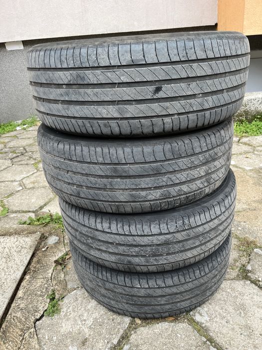 Продавам 4бр. гуми michelin 225/55/18