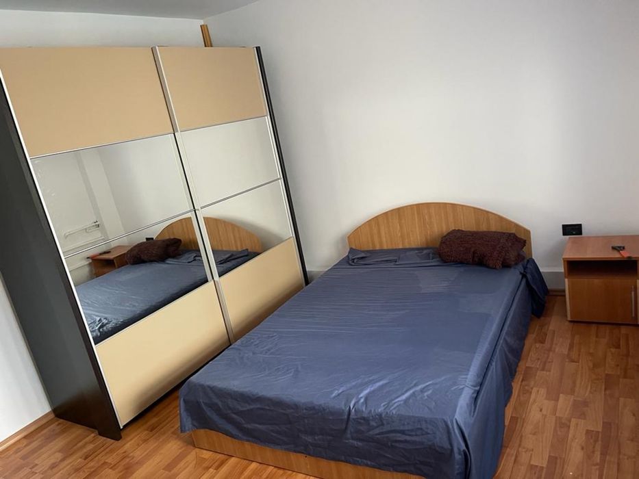 Inchiriez apartament 3 camere