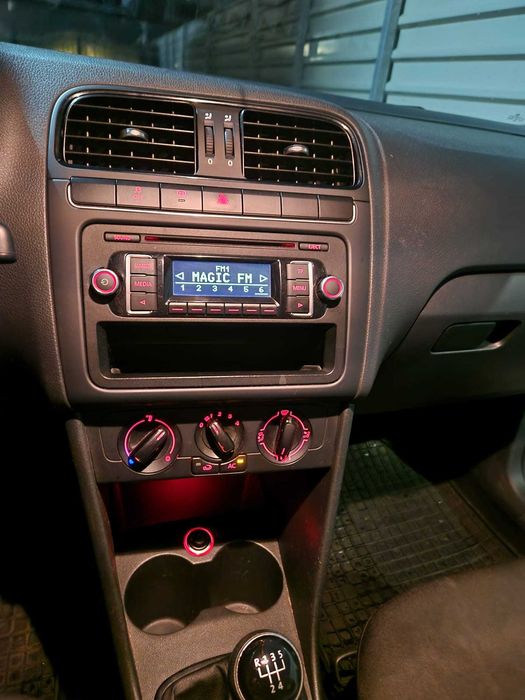 Vând Volkswagen Polo 6R