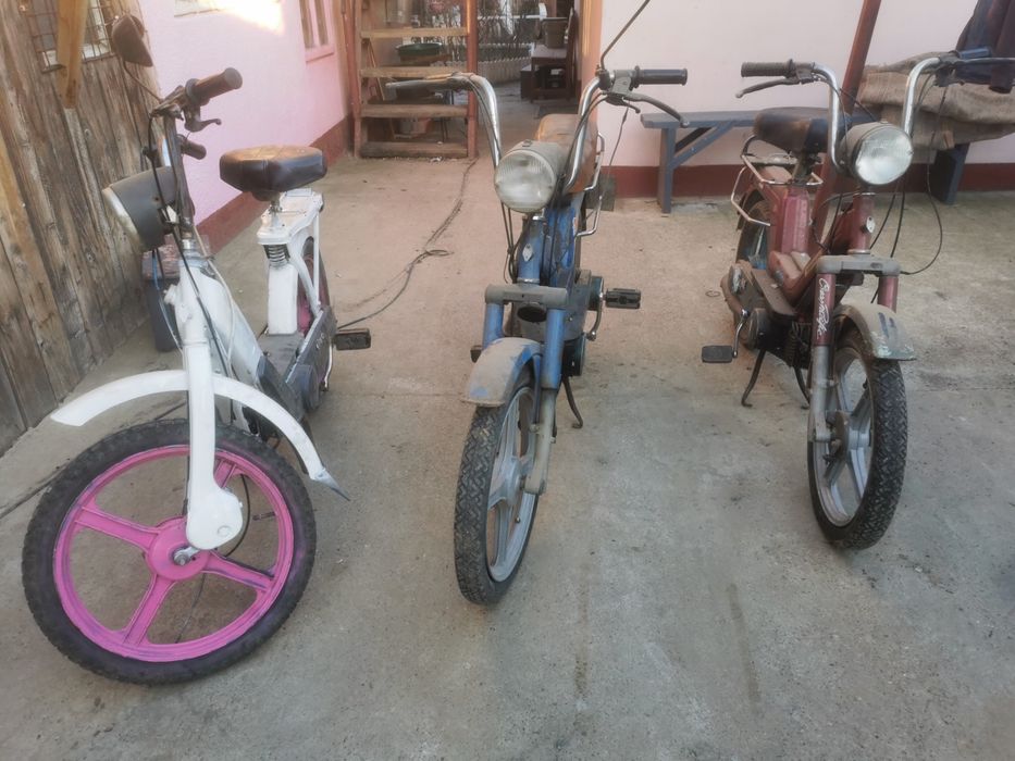 Vand 3 mopeduri Piaggio