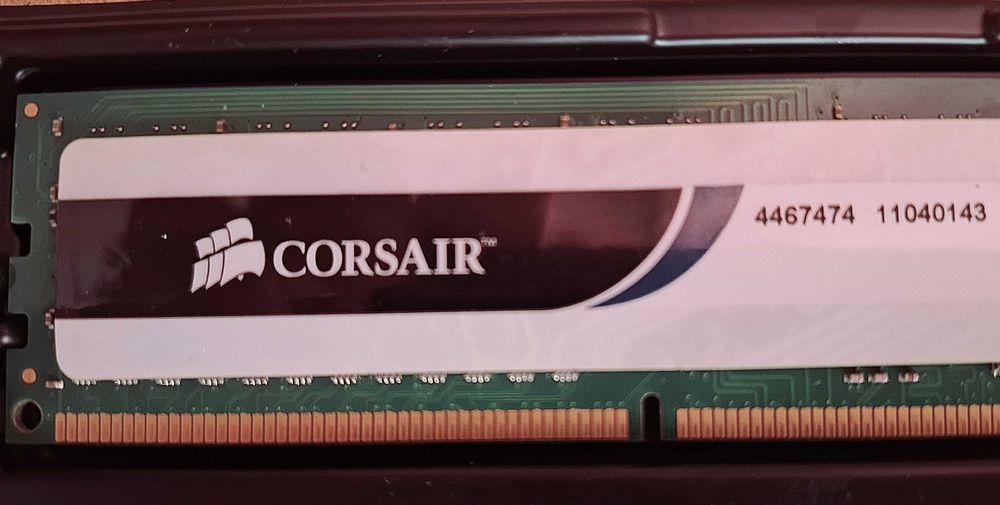 Memorii ram desktop ddr3 2gb Corsair