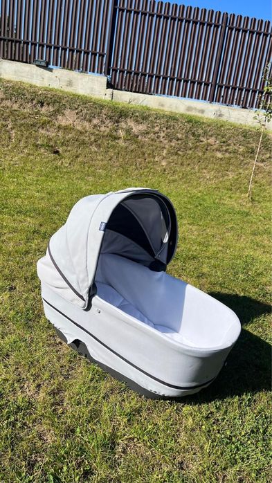 De vanzare LANDOU din setul Chicco trio  love