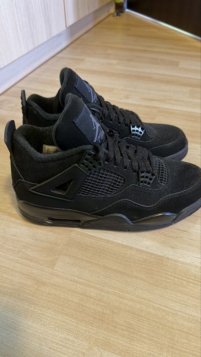 Jordan 4 Black Cat