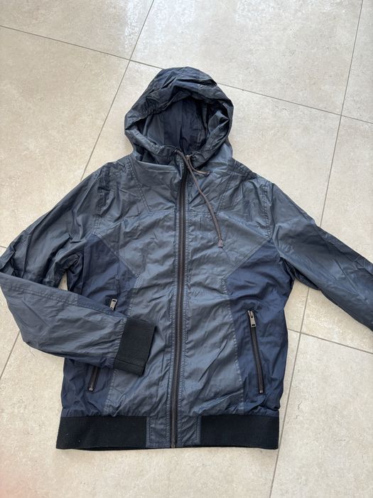 Dolce&Gabbana елек, размер 48; Guess яке