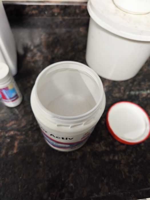 produse de curățare a piscinei