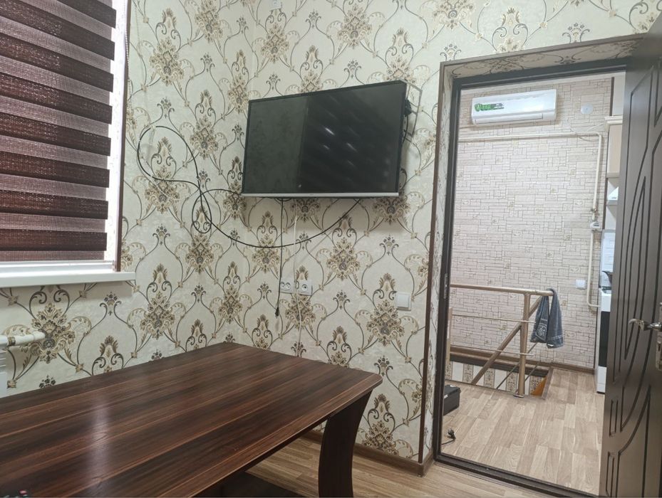 Офис ва хостел ижарага берилади