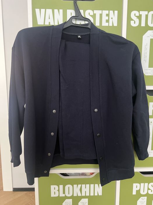 Продается школьный костюм