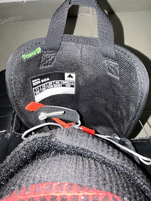 Booti snowboard Buton Ion 44