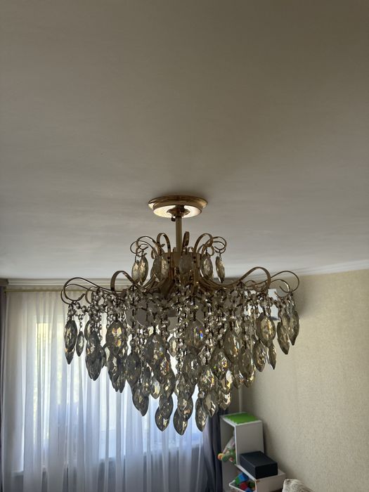 Люстра в хорошем качестве