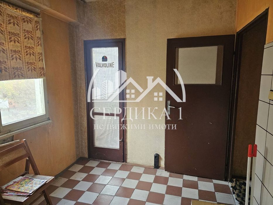 Продава се Двустаен апартамент в Дупница - 65 кв.м за 1076 €/кв.м - Снимка #6