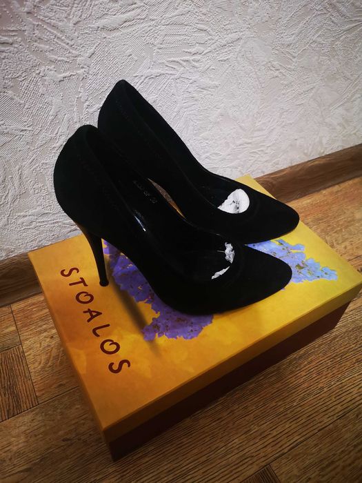 Туфли на выход. Размер 36-37