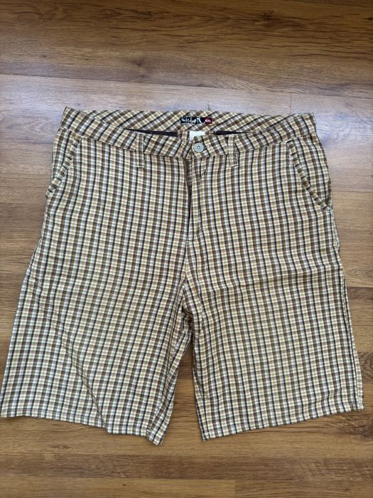 Vans,Volcom, Quiksilver, Ecko