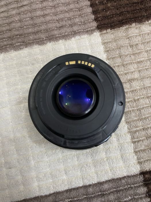 Продам canon 50mm f 1.8