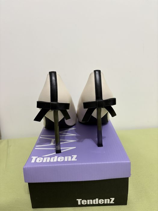 Кадифена черна рокля- коледен тоалет