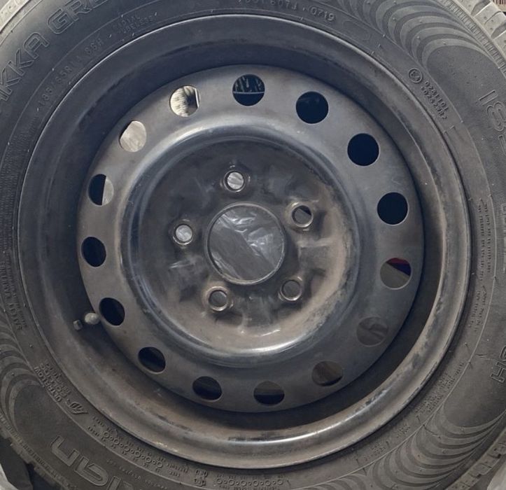 Продам комплект дисков на Мазду Кронос