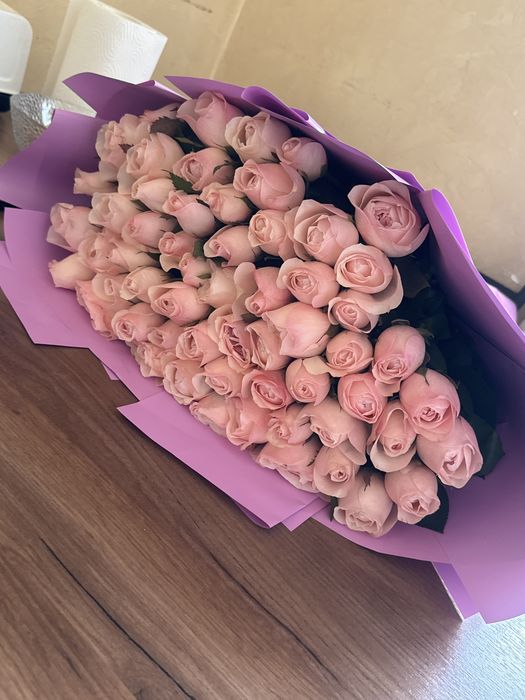 Срочно продам букет роз, свежие, 51шт