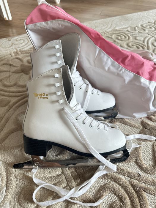 Продам коньки женские