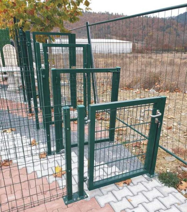 ВРАТА за двора от стоманени профили и заварени мрежи --ПРОИЗВОДИТЕЛ