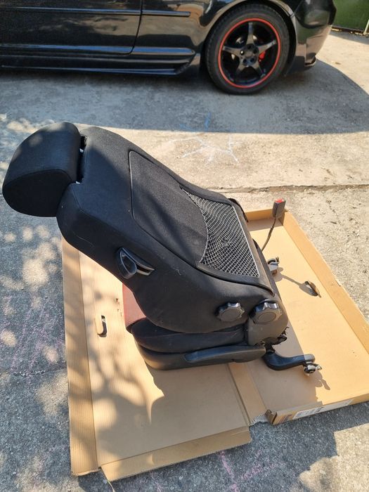 Дълбоко RECARO за двуврата
