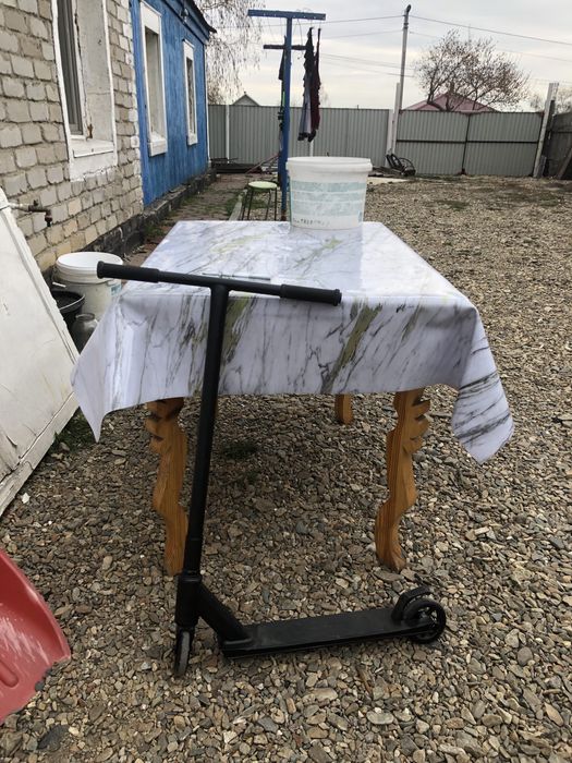 Продам самокат трюковой
